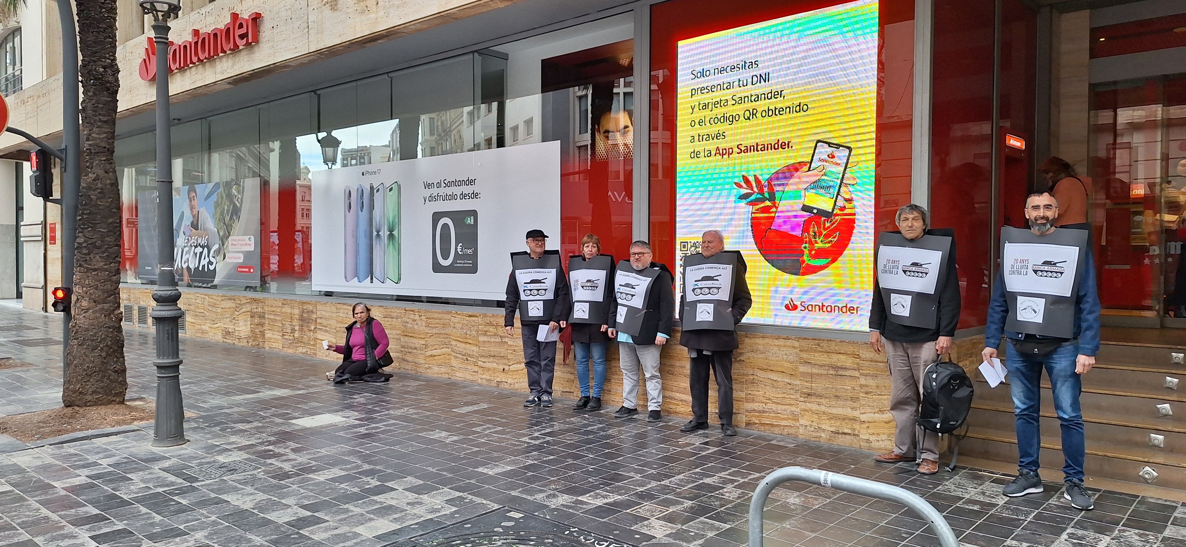 Acció contra el Banc Santander, València 2/4/2026
